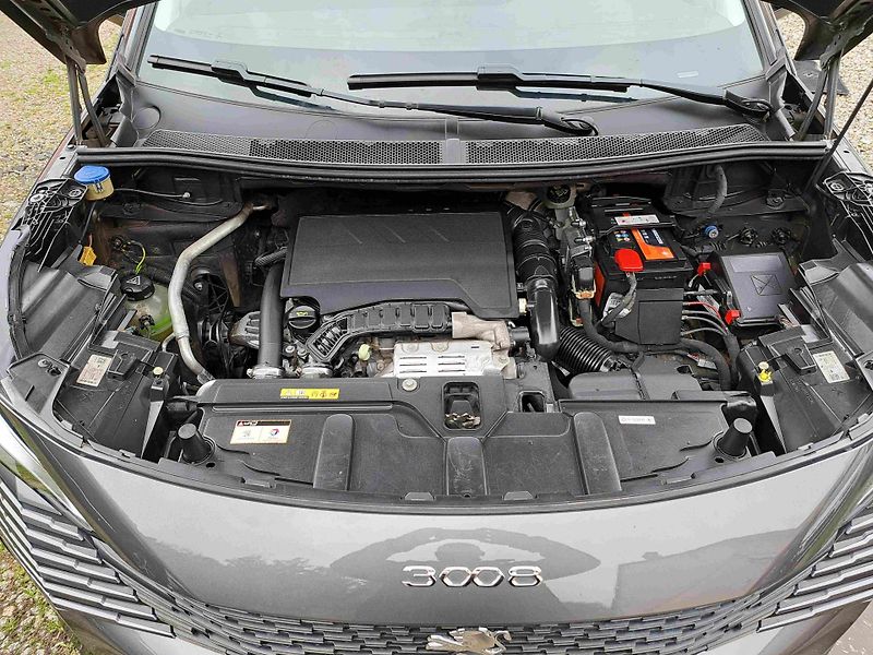 Peugeot 3008 (2021) 1,2 PT EAT8  LED ALU PDC  NAVI - fotka 18 z 21