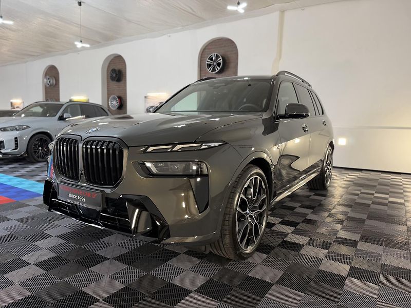 BMW X7 BMW X7 xDrive40d M-Sport  - fotka 9 z 50