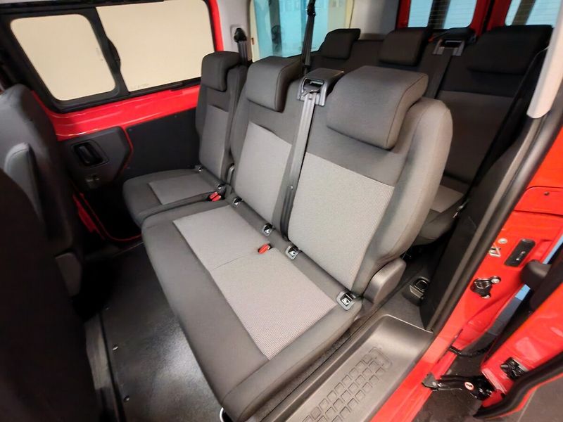 Toyota ProAce Verso 2,0D L2 6MT Combi 8S - fotka 15 z 22