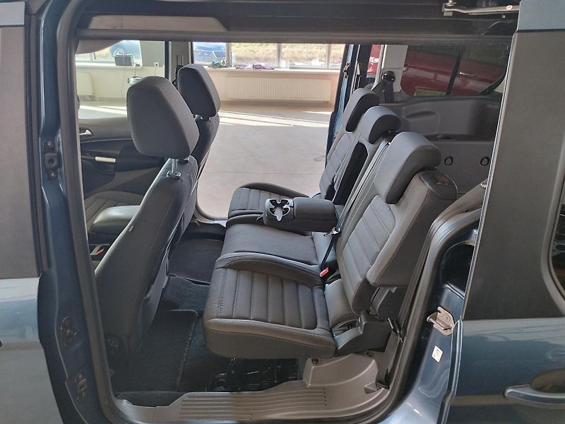 Ford Tourneo Connect (2019) TDCI,88KW,AUTOMAT,PANOR,LONG - fotka 11 z 30