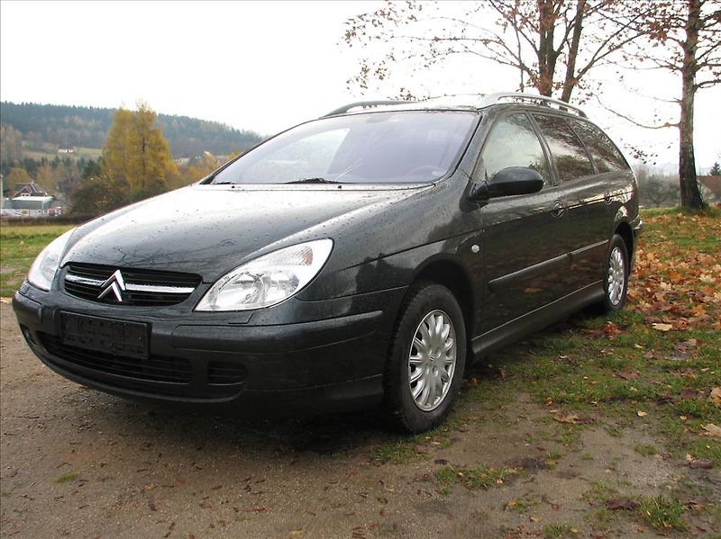 Citroën C5 2,0 16V HPI Xenony,Kůže  Exclu - fotka 2 z 54