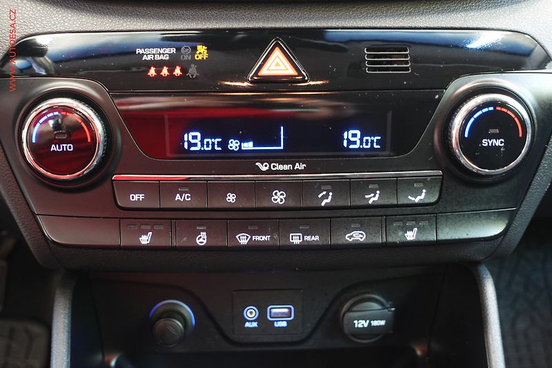 Hyundai Tucson (2016) 2.0CDi 4x4, ČR, Navi, AC - fotka 20 z 24