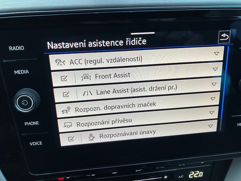 Volkswagen Passat Variant (2020) 2.0TDI 110kW ELEGANCE/KŮŽE,ČR/ - fotka 25 z 29