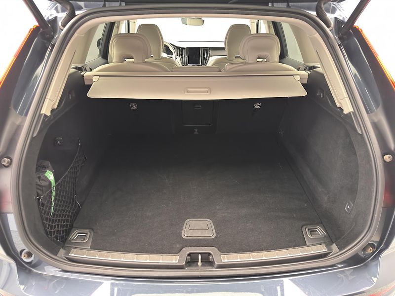 Volvo XC60 B4 AWD BRIGHT PLUS CZ 1.maj - fotka 5 z 51