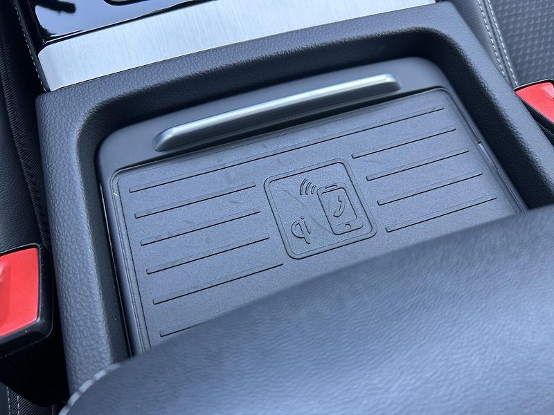 Audi Q5 S line 40 TDI quattro ZÁRUKA - fotka 31 z 40