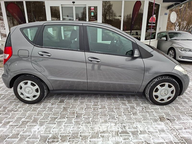 Mercedes-Benz Třídy A (2008) A150 70kW -SERVISOVÁNO-NEHAV.! - fotka 9 z 34