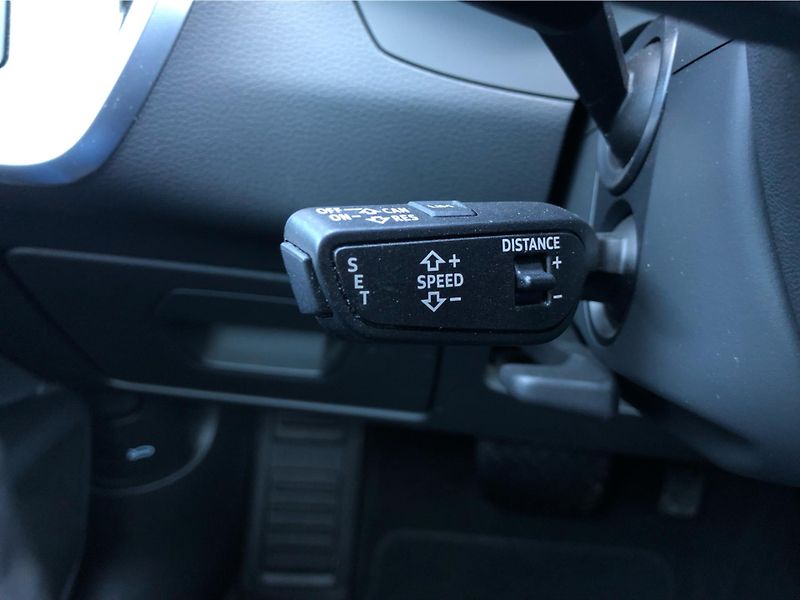 Audi A6 Avant 40 TDI - fotka 17 z 30