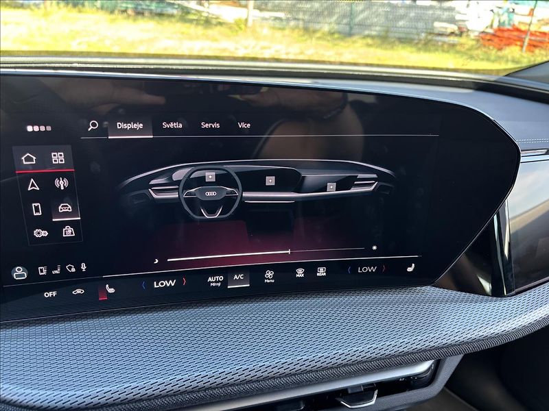 Audi Q5 2,0 TDI 150kW S-Line quattro - fotka 30 z 52