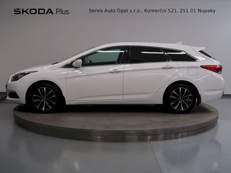 Hyundai i40 (2017) 1.7CRDI 104KW NAVI - fotka 3 z 34