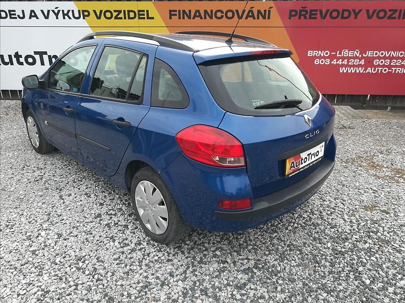 Renault Clio 1,5 dCi klima kombi - fotka 4 z 15