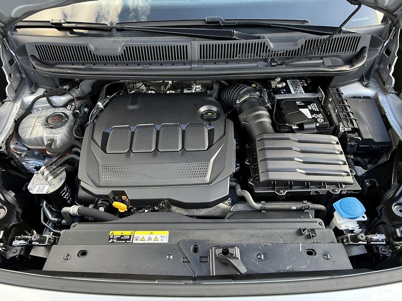 Ford Tourneo Connect 2,0 EcoBlue Titanium - fotka 6 z 38