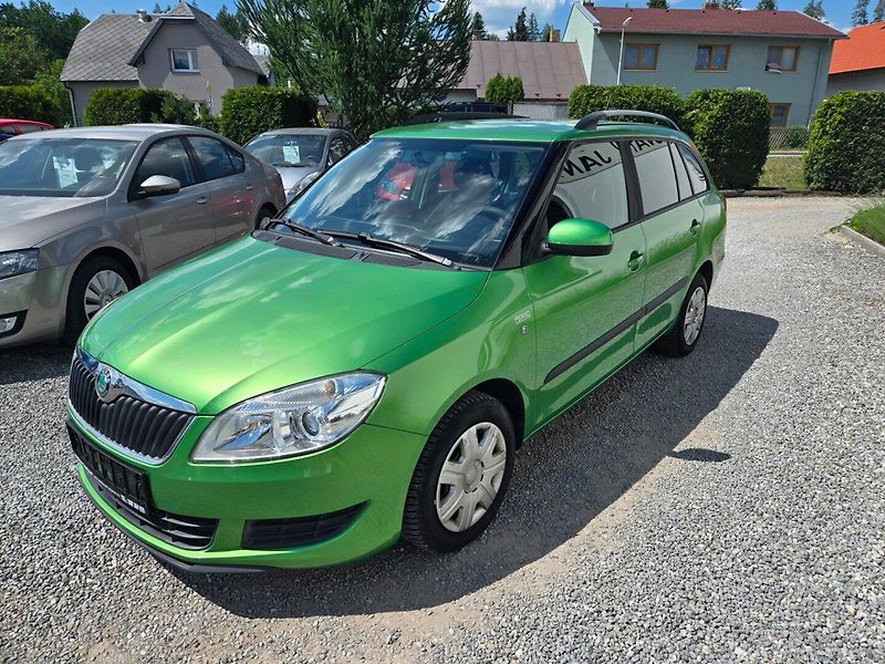 Škoda Fabia (2012) 1.2 TSI Serviska - fotka 8 z 34