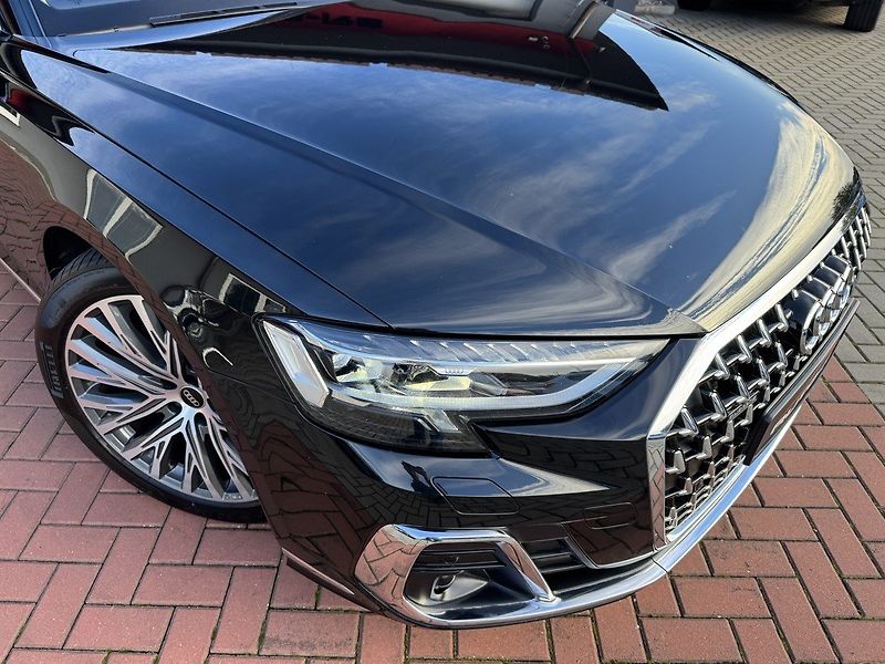 Audi A8 (2022) 55TSFi Martix Vzduch B&O - fotka 38 z 49