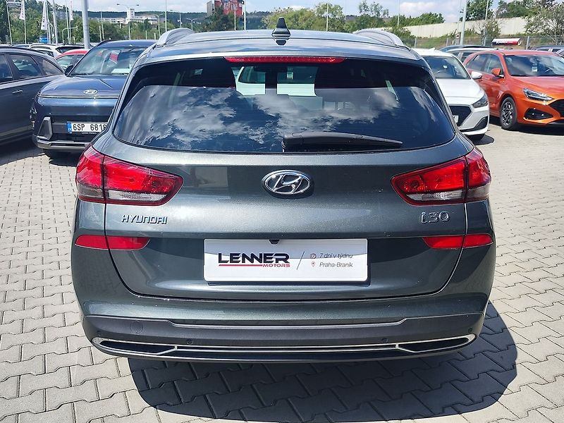 Hyundai i30 1.5 T-GDI/117kW Smart Navi - fotka 6 z 34