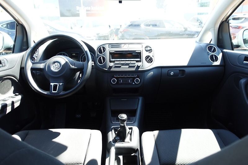 Volkswagen Golf Plus 1,2TSI 77kW M/T Comfort - fotka 15 z 27