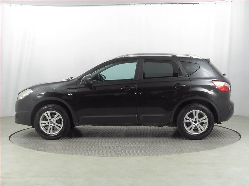 Nissan Qashqai (2010) 1.6, LPG, Serv.kniha, Tempomat - fotka 3 z 17