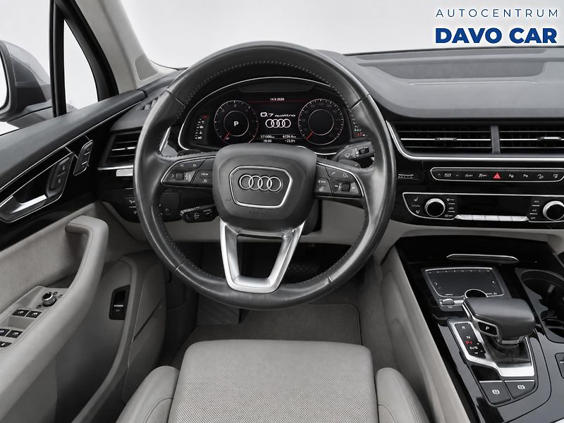 Audi Q7 3,0 TDI 200kW 4X4 360 BOSE Sof - fotka 14 z 36