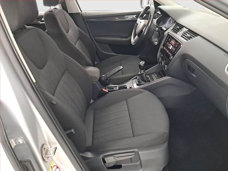 Škoda Octavia (2017) Style 1.0 TSI, Serv.kniha - fotka 9 z 19