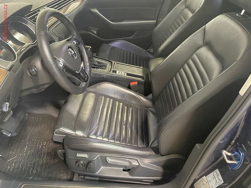 Volkswagen Passat (2015) 2.0 Bi-TDi 4x4, Highline - fotka 9 z 18