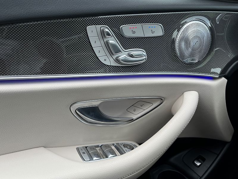 Mercedes-Benz Třídy E E-Třída 220 d 4MATIC All-Terra - fotka 13 z 21