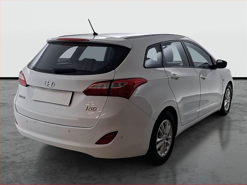 Hyundai i30 (2016) 1.6 GDI, ČR,1.maj, Tempomat - fotka 5 z 16
