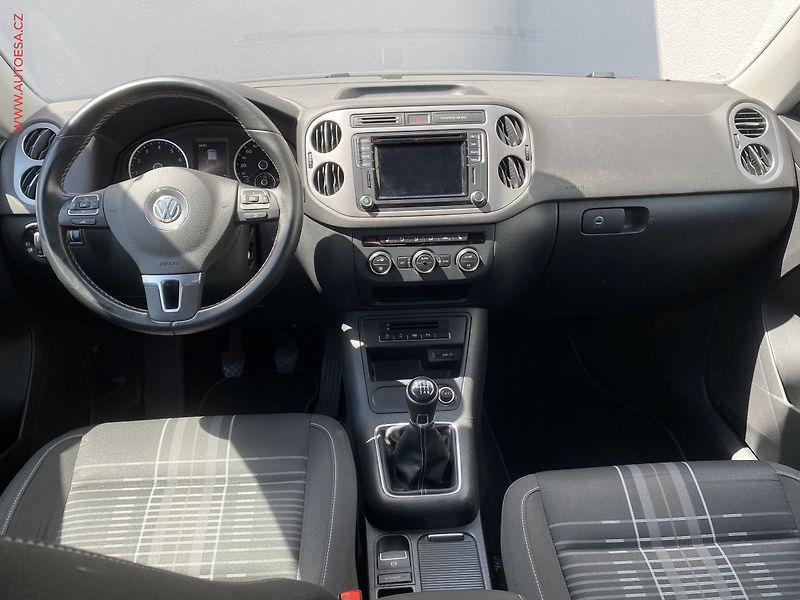 Volkswagen Tiguan (2015) 1.4 TSi, Lounge, bixen, navi - fotka 8 z 18