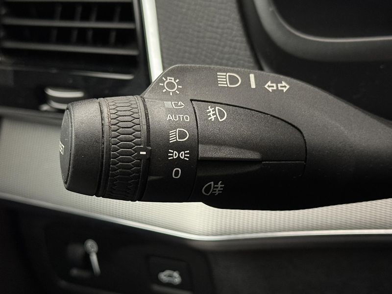 Volvo XC90 D5 AWD INSCRIPTION AUT CZ - fotka 22 z 36