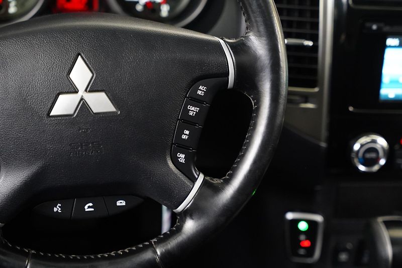 Mitsubishi Pajero - fotka 16 z 26