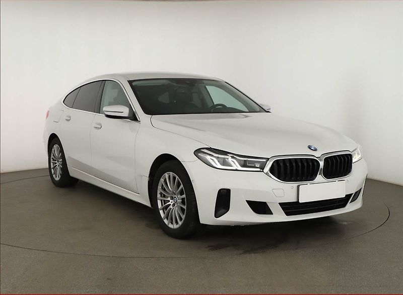 BMW Řada 6 (2022) 640i xDrive GT - fotka 1 z 20