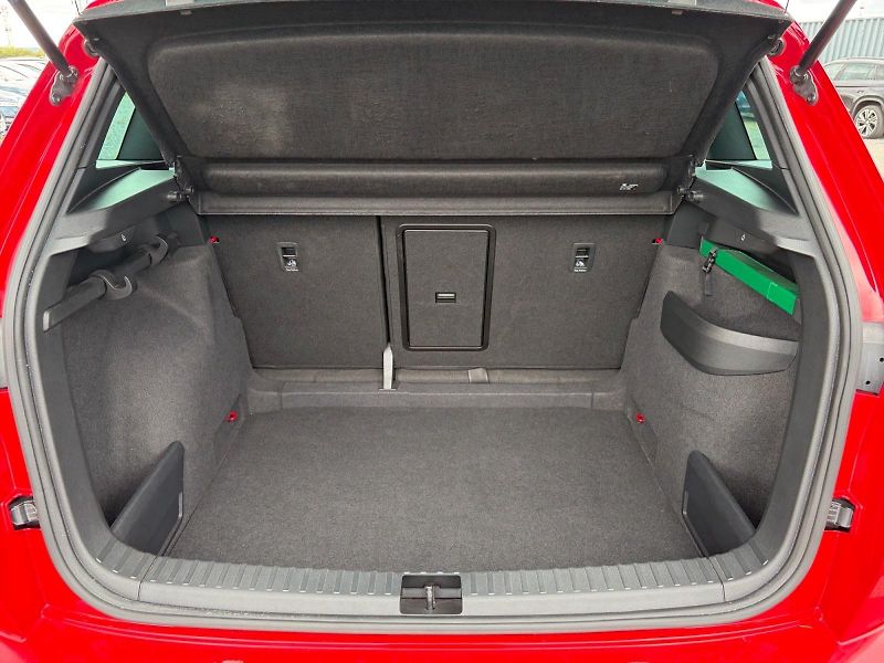 Škoda Karoq (2022) SPORTLINE 1.5TSI 110kW DSG CZ - fotka 6 z 11