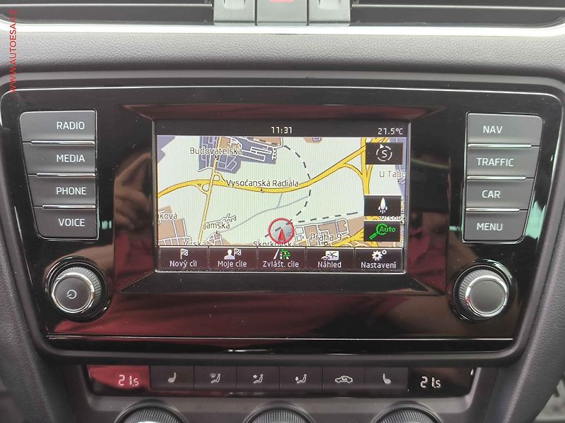 Škoda Octavia (2013) 1.8 TSi, Elegance, bixen, TZ - fotka 13 z 21