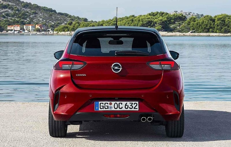 Opel šel cestou co nejnižší možné ceny, v základu nabízí tedy jediný motor.
