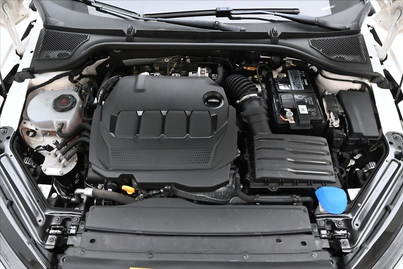 Škoda Octavia 2,0 TDI RS 147kW DSG Záruka až - fotka 9 z 32