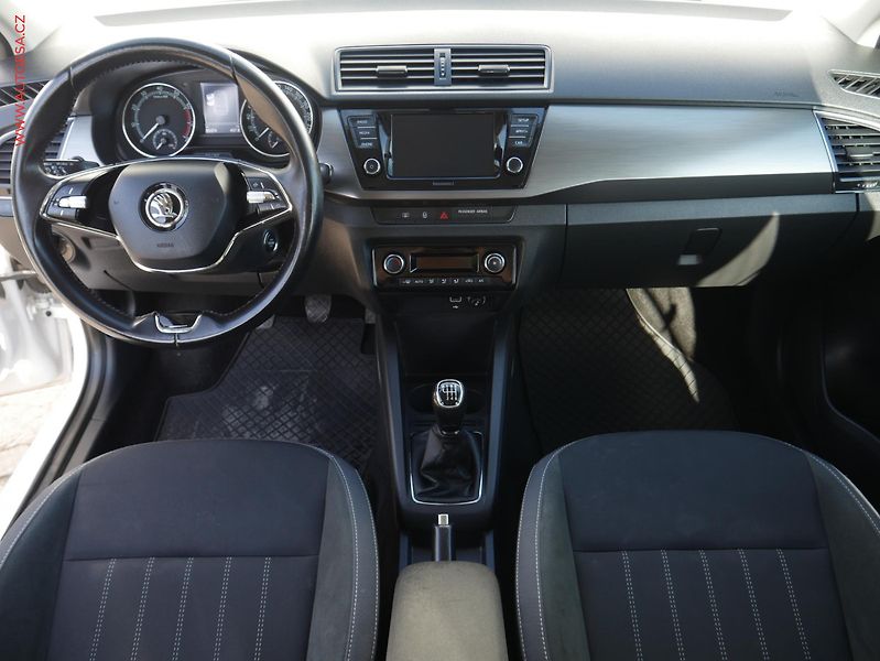 Škoda Fabia (2021) 1.0 TSi, ČR, Style, LED - fotka 7 z 18