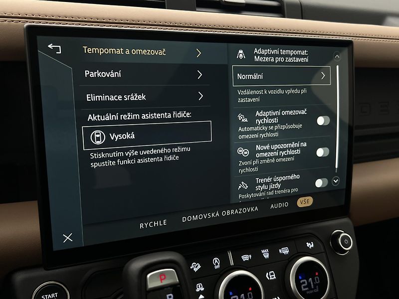 Land Rover Defender 110 D350 X-DYNAMIC HSE Aut.  - fotka 41 z 51