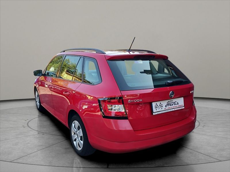 Škoda Fabia 1,2 TSI 66KW KOMBI - fotka 5 z 19