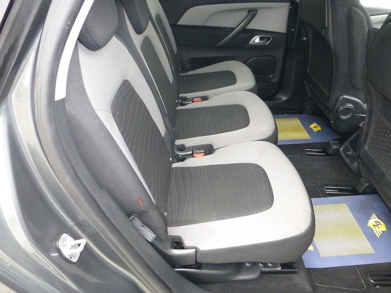 Citroën C4 Picasso (2016) 1,6HDI*NAVI*KAMERA**EXCLUSIV* - fotka 25 z 29