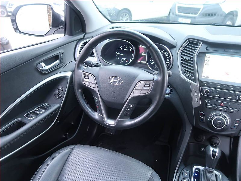 Hyundai Santa Fe (2018) Executive 2.2 CRDi Blue, 4X4 - fotka 7 z 14