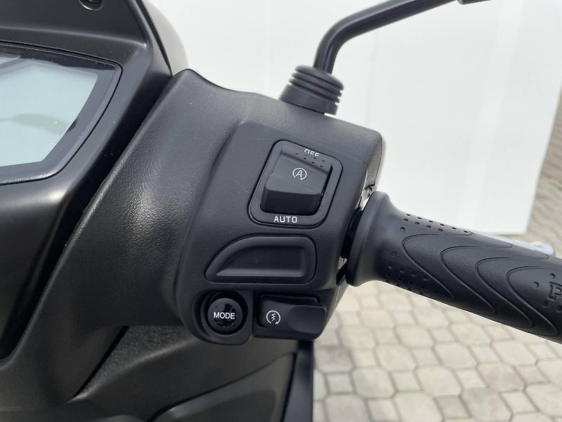 Piaggio (2026) Medley 125 S ABS EU5+ - fotka 9 z 9