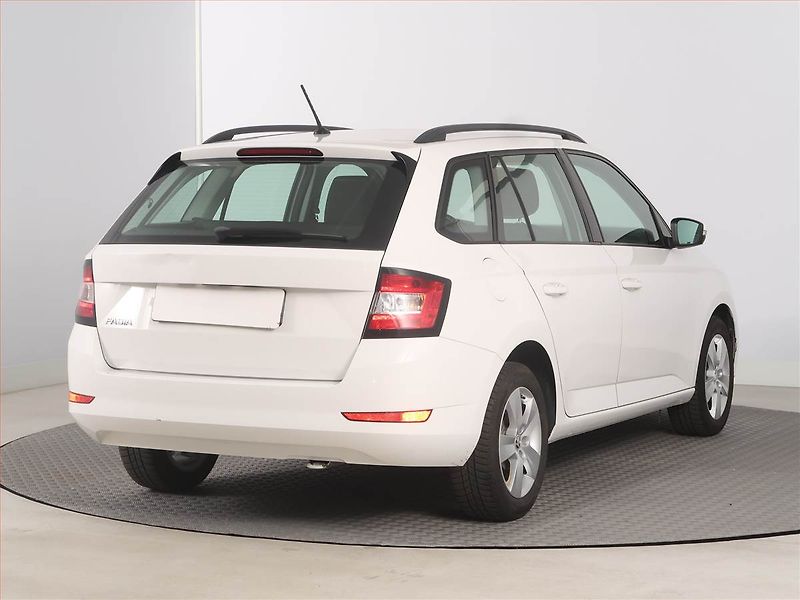 Škoda Fabia (2020) Ambition 1.0 TSI, ČR,1.maj - fotka 5 z 14