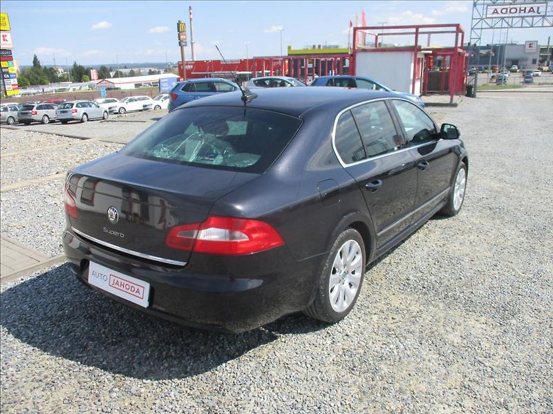 Škoda Superb 2,0 TDi, Eleg.aut,klim s.kn,CZ - fotka 6 z 44