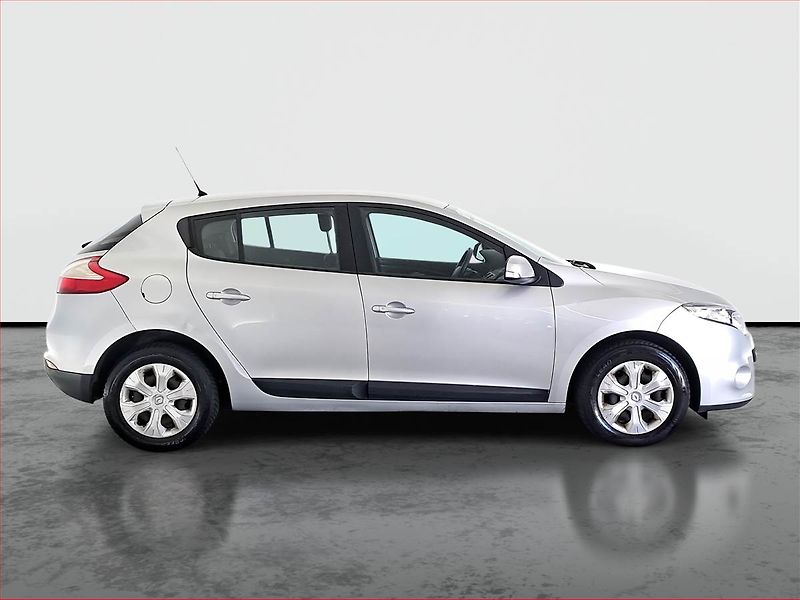 Renault Mégane (2011) 1.5 dCi, nová STK - fotka 6 z 15