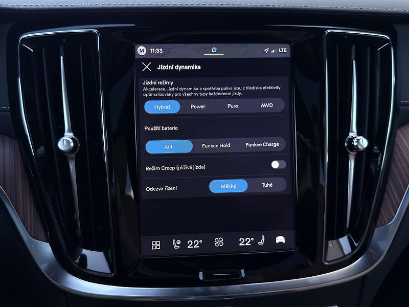 Volvo V60 T8 AWD ULTRA DARK // 335 kW - fotka 38 z 57