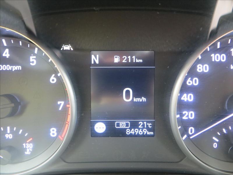Hyundai i30 1,5 T-GDI mHEV Smart 117 kW - fotka 24 z 26
