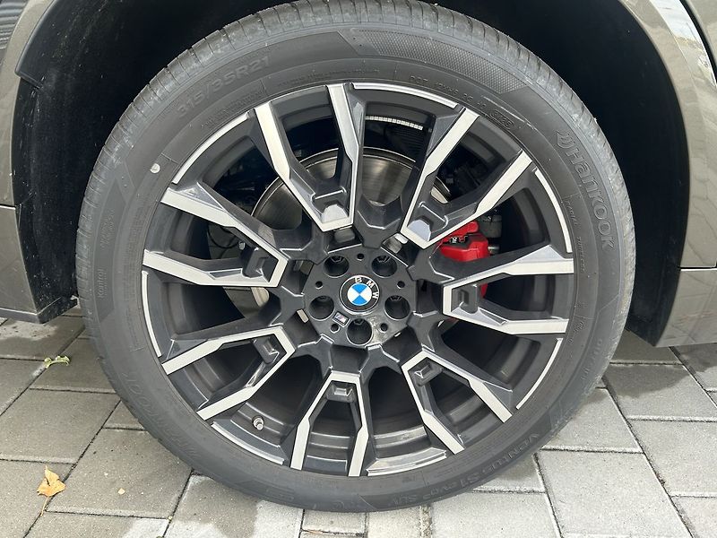 BMW X5 xDrive40d M Sport Pro - fotka 30 z 33