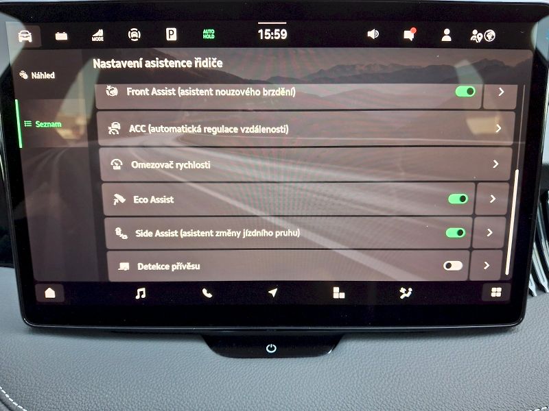 Škoda Superb (2025) Combi iV SportLine DSG 1,5TSi - fotka 25 z 35