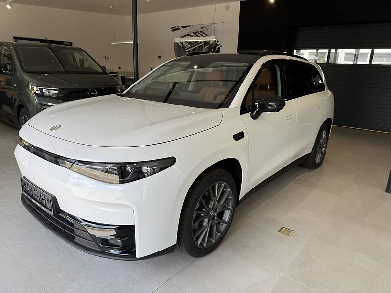 Leapmotor C10 REEV C10 Design REEV (160kW)/D393DY - fotografie inzerátu