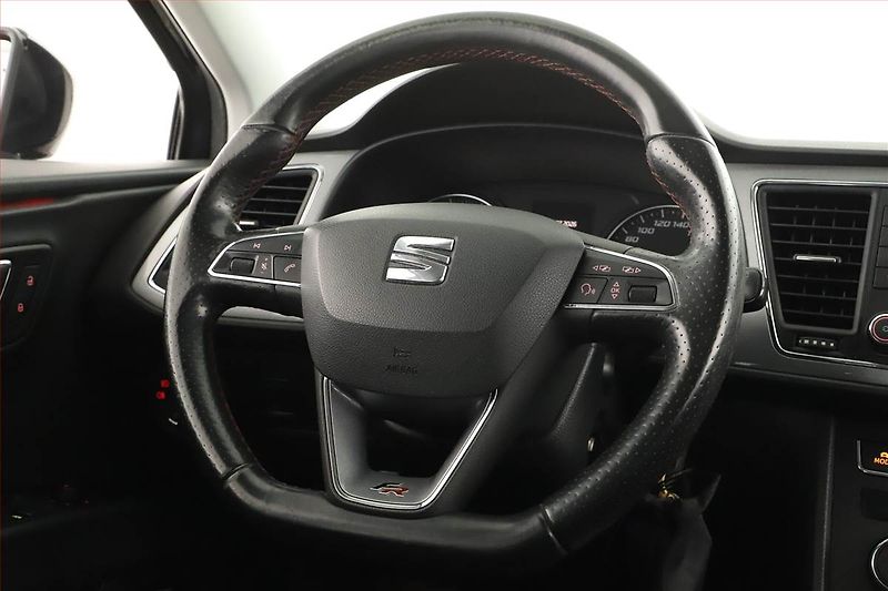 Seat Leon (2015) 1.4 TSI, Automat, Serv.kniha - fotka 8 z 17