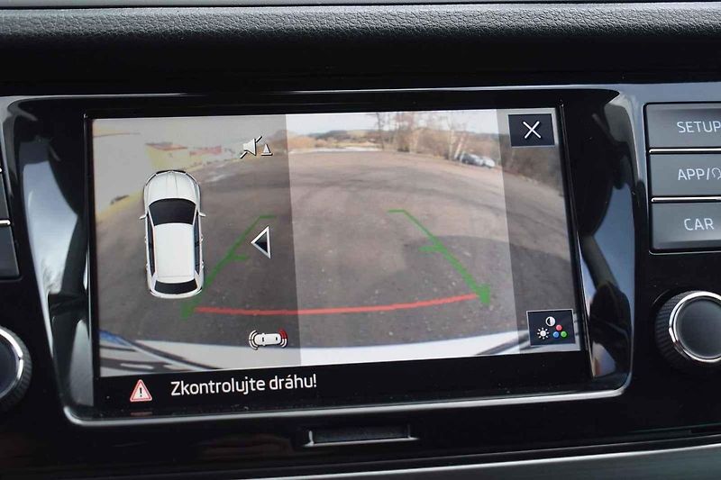 Pět let starou Fabii jsem prověřoval na silnicích ve středních Čechách