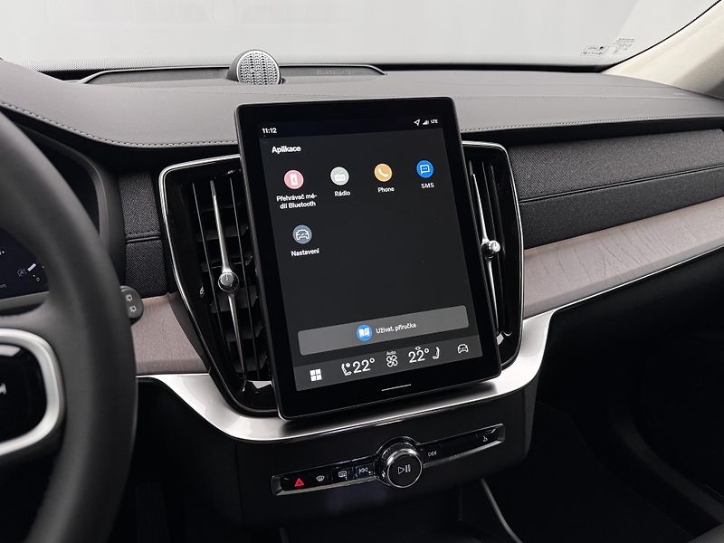 Volvo XC90 (2026) B5 AWD AUT BRIGHT ULTRA 7-míst - fotka 8 z 28